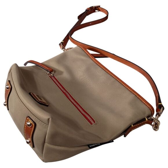 Dooney & Bourke Handbag Small Womens Nylon Shoulder Bag Gold Inner Pockets Purse - Picture 8 of 12